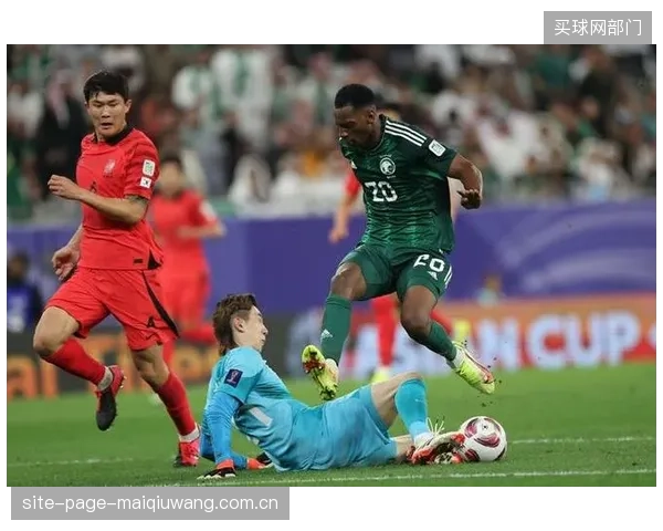 新老结合的韩国队阵容结构合理,孙兴慜和金玟哉等核心球员将带领年轻一代迎接挑战。 新老结合的韩国队阵容结构合理,孙兴慜和金玟哉等核心球员将带领年轻一代迎接挑战。
